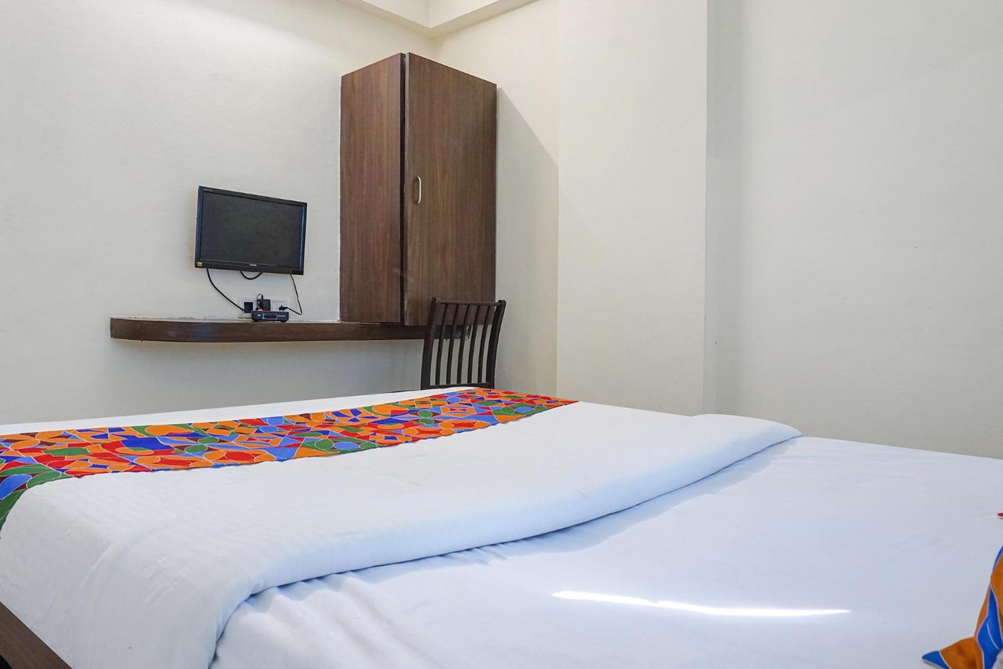 Fabhotel Gokul Lodge Gorhe Khurd Exterior photo