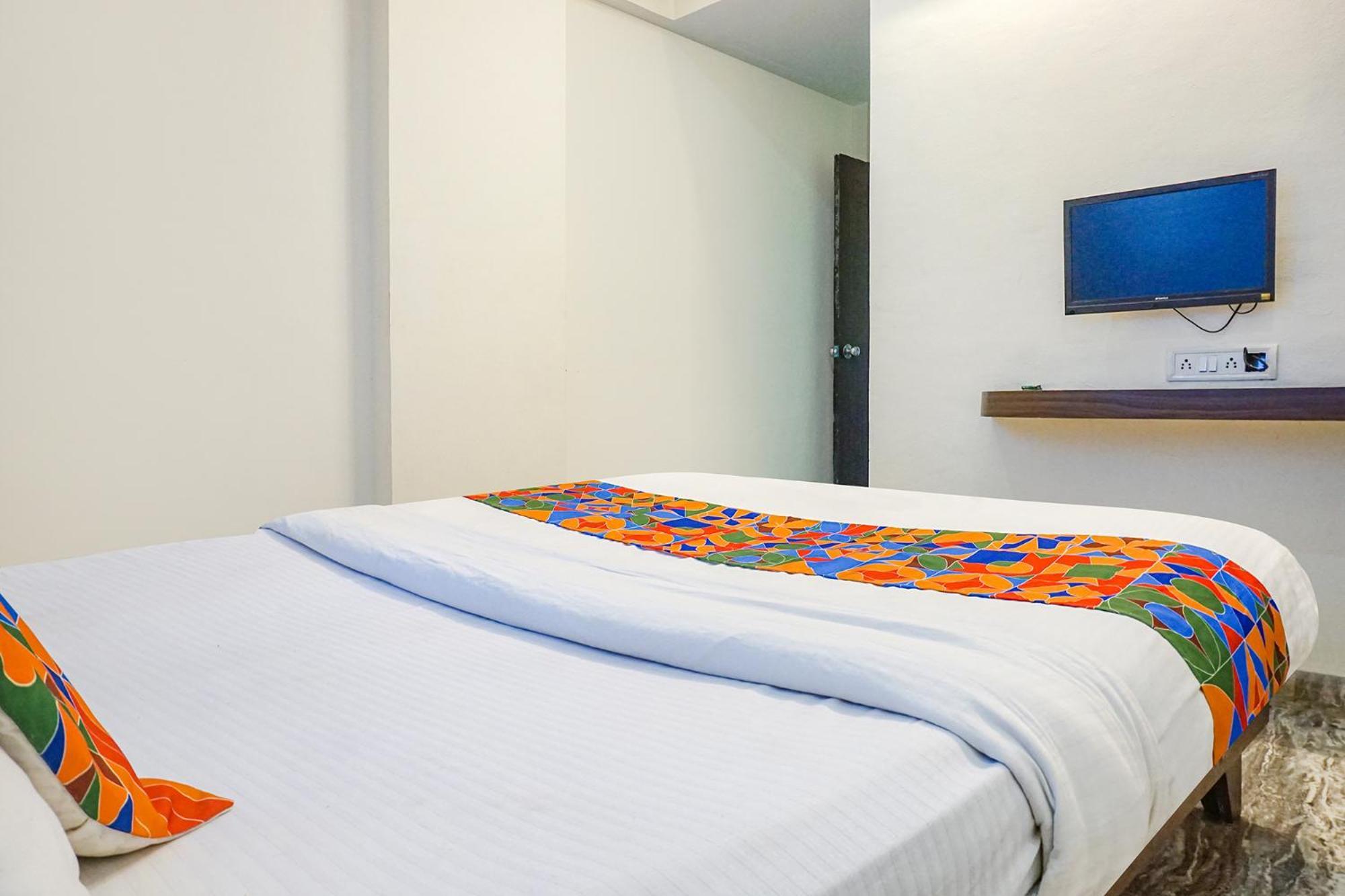 Fabhotel Gokul Lodge Gorhe Khurd Exterior photo