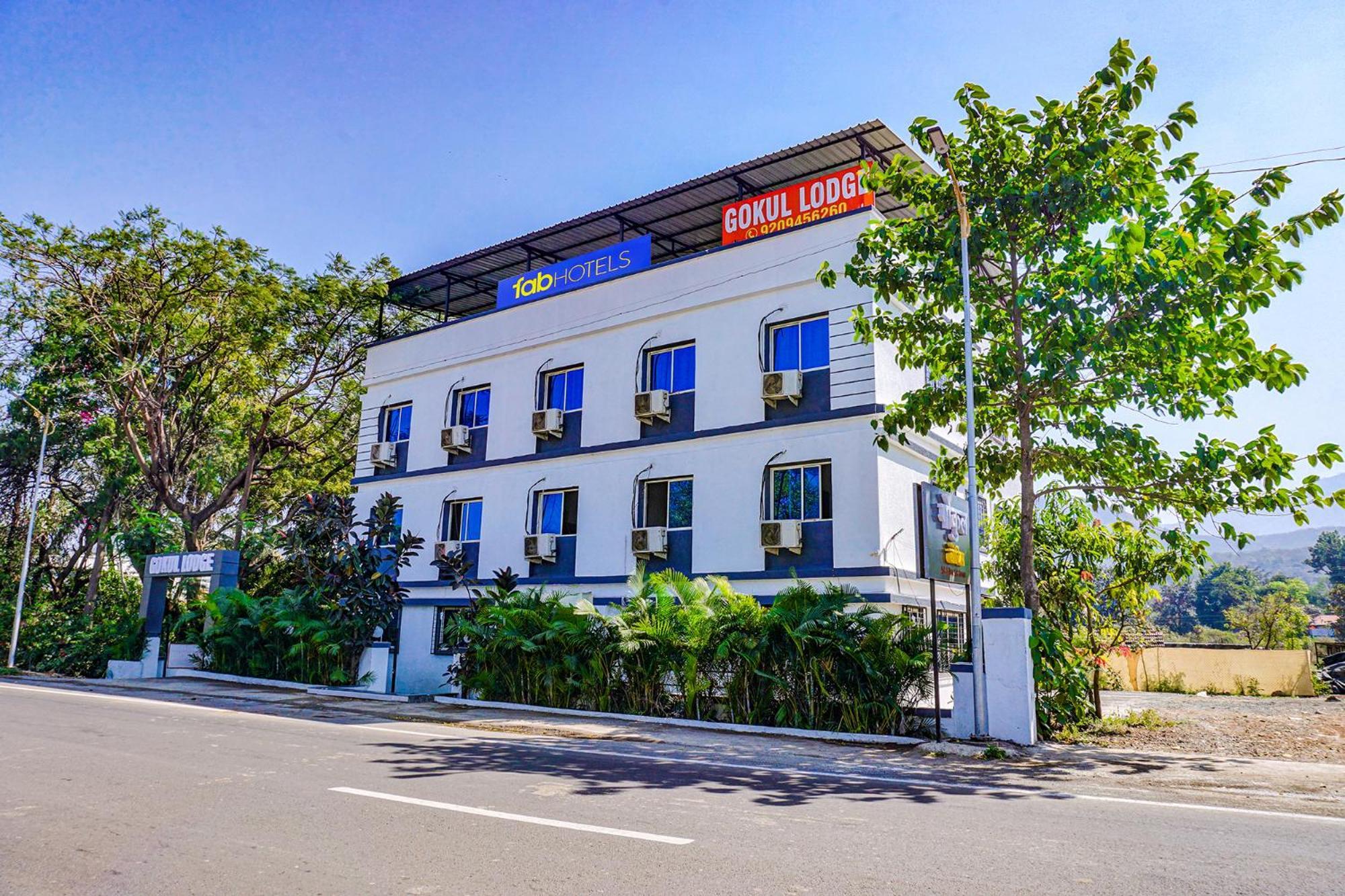 Fabhotel Gokul Lodge Gorhe Khurd Exterior photo